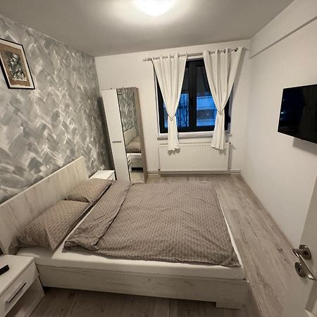Apartament Ultracentral Modern 1 Piteşti Buitenkant foto