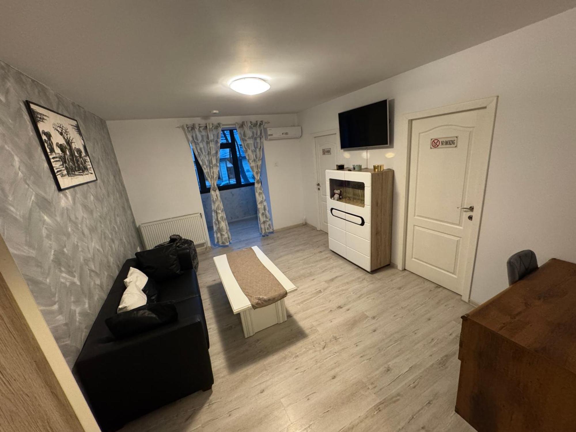 Apartament Ultracentral Modern 1 Piteşti Buitenkant foto