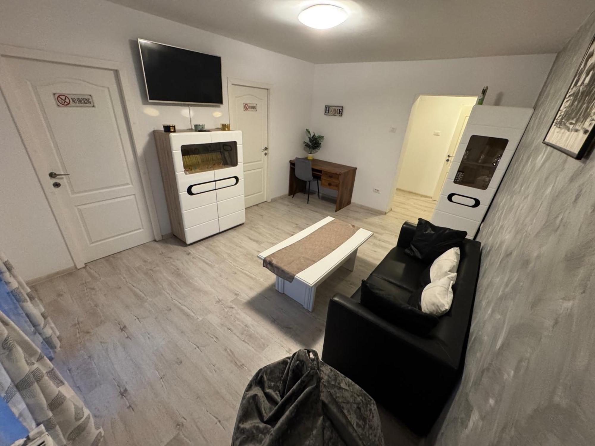Apartament Ultracentral Modern 1 Piteşti Buitenkant foto